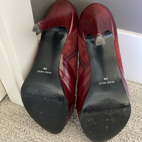 Nine West suede and leather booties - Picture 3 of 3